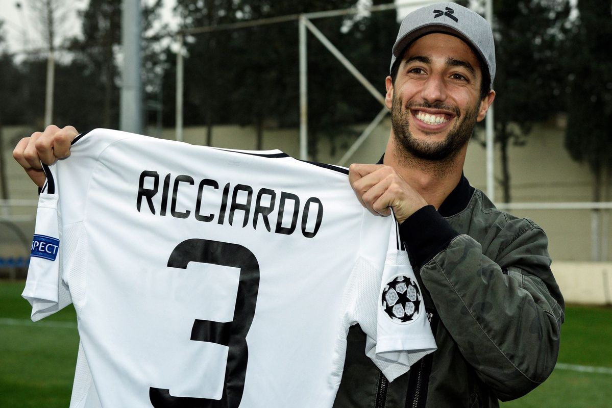 Ricciardo denkt heel goed na over nieuw contract: 'Belangrijkste uit mijn loopbaan'