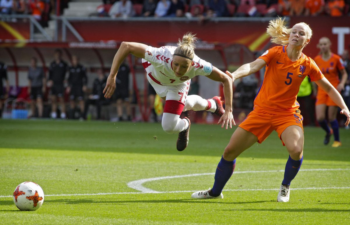 Kika van Es mist aftrap WK-kwalificatiereeks Oranje Leeuwinnen