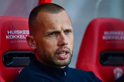 John Heitinga niet verder binnen Ajax: vertrekt vroegtijdig na ontbinding contract