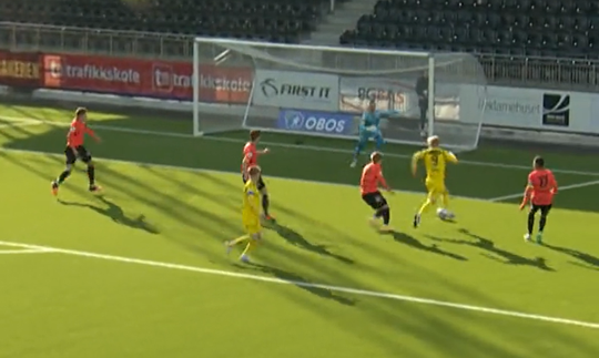 🎥 | Neefje van Haaland kan er ook wat van: scoort hattrick!