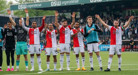🎶 | Feyenoord-fan maakt kampioensnummer op melodie Engelbewaarder: 'Ik weet nu...'