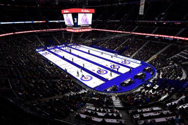 Nederlandse curlingmannen zien hoop op Winterspelen nu echt vervliegen