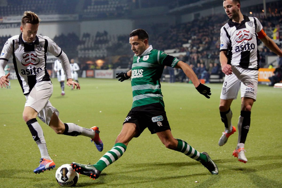 FC Emmen pikt transfervrije spits El Azzouzi op
