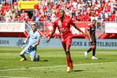 'Feyenoord doet opnieuw poging om FC Twente-rechtsback Joshua Brenet binnen te halen' featured image