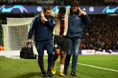 Wijndal hoopt dat nieuwe enkelblessure meevalt: 'Ongelooflijke timing, ja'