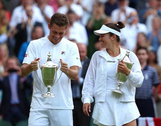 🎥 | Partner Wesley Koolhof grijpt weer titel bij gemengd dubbelspel op Wimbledon