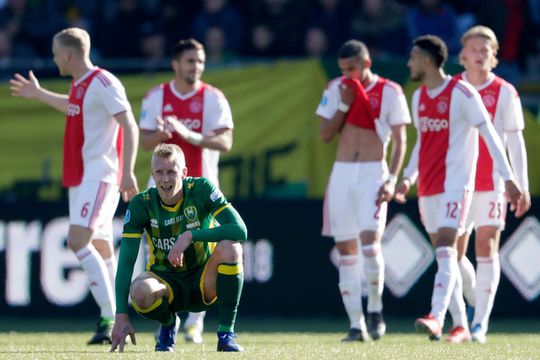 Ajax loopt dankzij 'Amsterdams kwartiertje' uit naar ruime zege op ADO