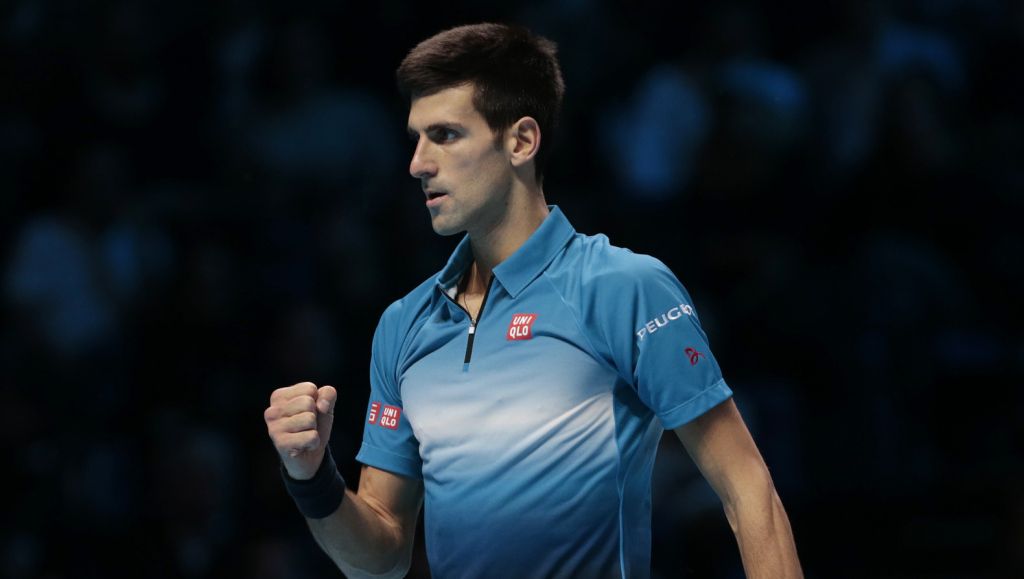 Djokovic verslaat Federer en wint ATP World Tour