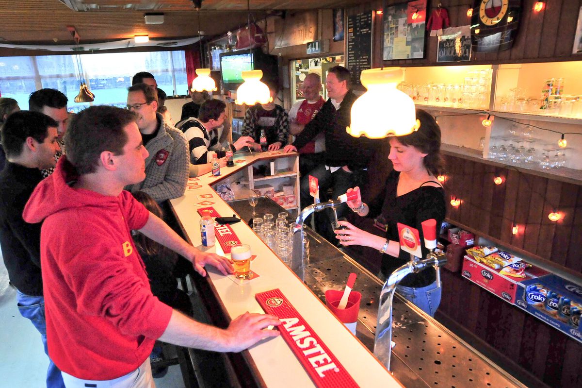 Biertje in de kantine? Kabinet says NO! Plannen om alcohol te bannen uit sportkantines