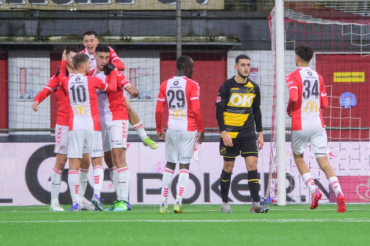FC Emmen wint simpel van NAC Breda en grijpt 2e plaats in Keuken Kampioen Divisie