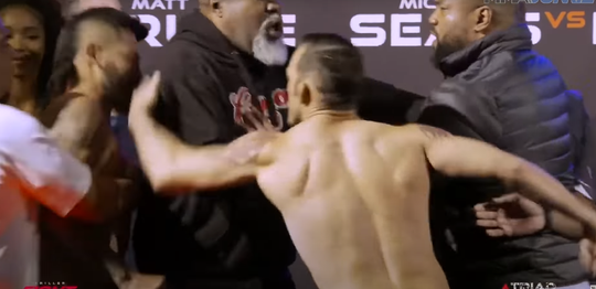 🎥 | Ruzie, tumult, opstootjes en chaos bij staredowns voor Triller Triad Combat