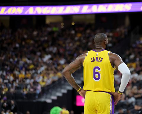 Zoveel punten heeft LeBron James nog nodig om het puntenrecord van Abdul-Jabbar te verbreken