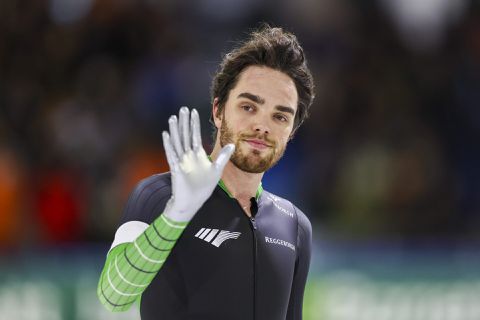 NK allround: dit is de stand bij de mannen en vrouwen na dag 1