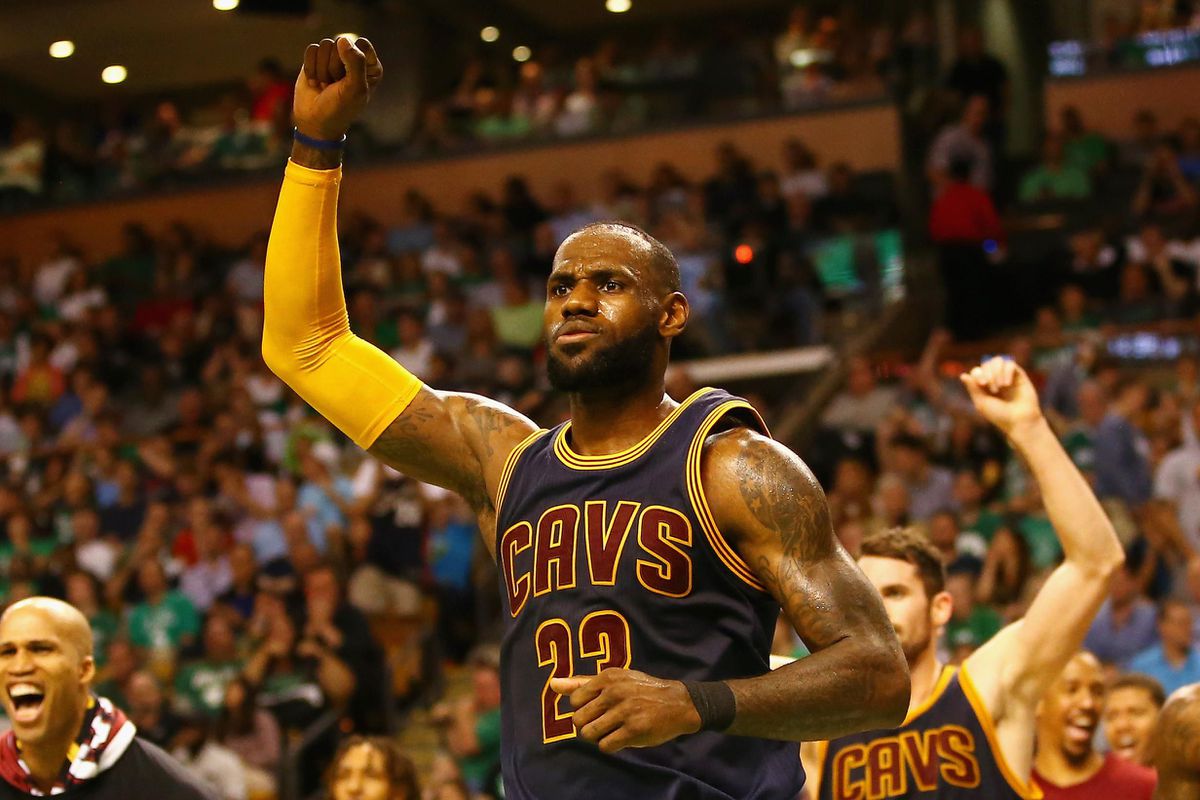 Galavoorstelling en gigantische zege LeBron's Cavaliers in play-offs