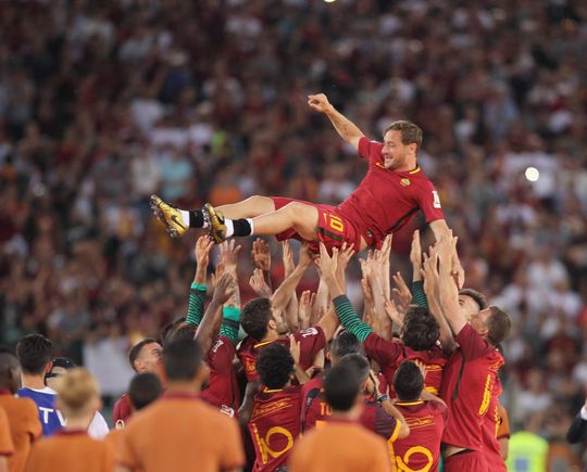 Na 27 jaar smijt boze Totti de deur bij AS Roma dicht en vertrekt: 'Niemand luisterde'