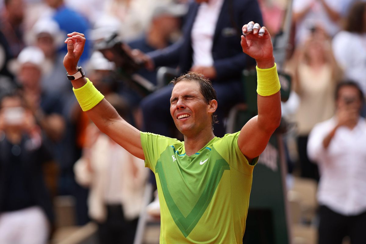 Tenniskoning slaat weer toe! Rafael Nadal (36) oudste Roland Garros-winnaar: 22e grandslamtitel