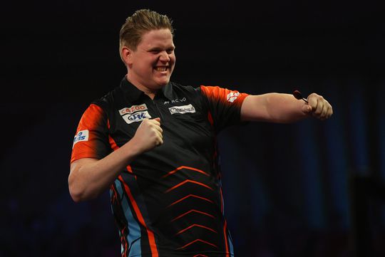 Debutant Van Trijp na winst op oud-wereldkampioen: ‘Sorry baas, ik kom nog niet werken’