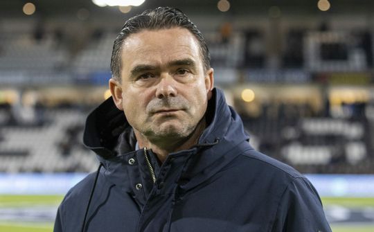 Weer gedoe om Marc Overmars: Liep hij regelmatig fysiohok van de Ajax-vrouwen binnen?
