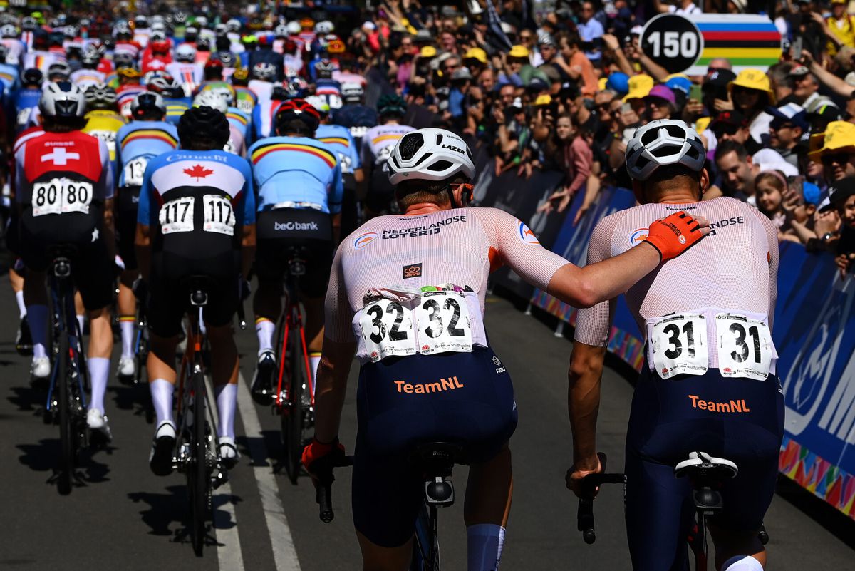 Bondscoach Moerenhout over incident Van der Poel: 'Het was dikke ellende'