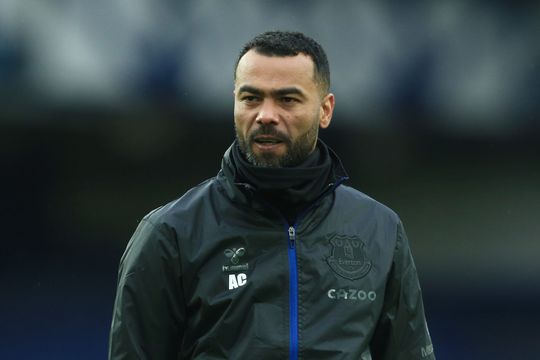 Ashley Cole werd thuis overvallen, vastgebonden en bedreigd: 'We knippen je vingers eraf'