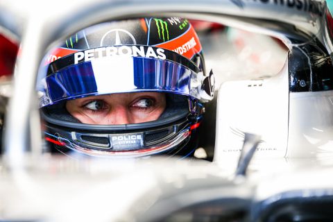 Russell verwacht een zware dag voor Mercedes in Jeddah: 'P5 hoogst haalbare'