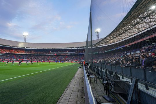 📸 | Zo ziet een wedstrijd van Feyenoord er tegenwoordig uit voor de tv-kijker: 'Hebben ze 'netjes' gedaan'