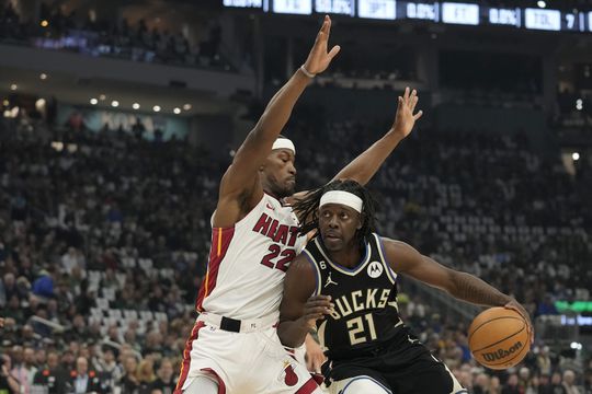 NBA play-offs: Bucks en Grizzlies trekken stand gelijk zonder sterspelers
