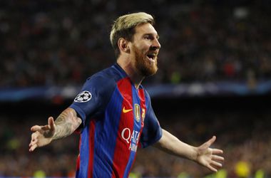WOW! Messi maakt 500ste goal voor Barça