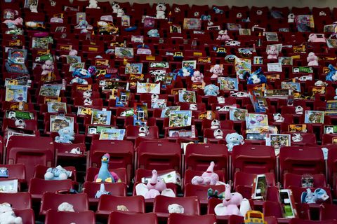 Mooi eerbetoon aan 176 kindslachtoffers Oekraïne bij 1e benefietwedstrijd Shakhtar