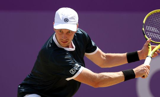 Nederlanders veroveren de grasbanen! Botic van de Zandschulp naar halve finale Queens