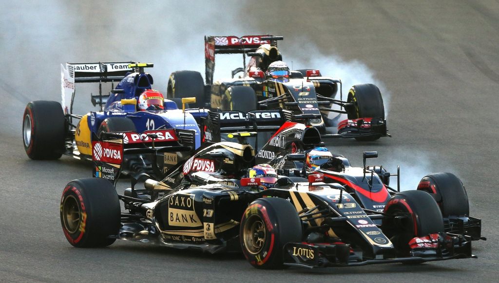 Alonso woedend: F1 moet gezond verstand gebruiken