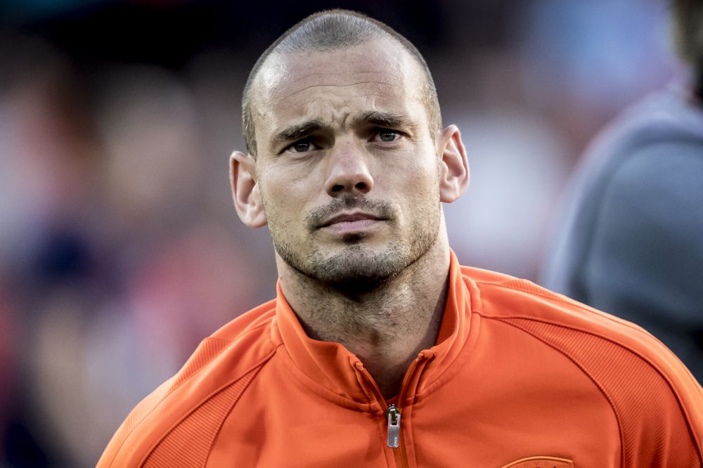 VET! 'Sneijder aangeboden bij Ajax'