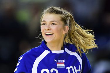 Zieke redding van Tess Wester in top 5 van de Champions League (video)