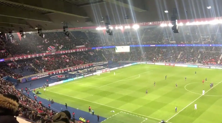 Prachtig! PSG-fans laten stadion ontploffen met ode aan vermiste Sala (video)