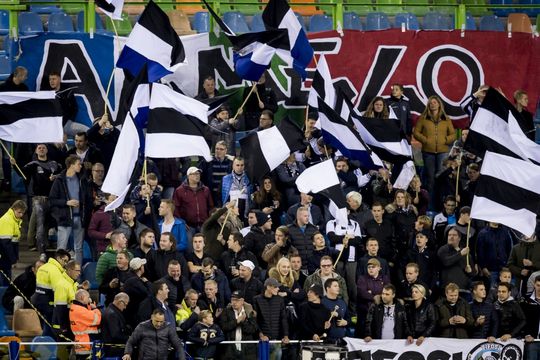 Fans Heracles in open Engels vak