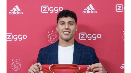 🎥 | Ajacied Jorge Sánchez stelt zich voor aan het publiek: 'Ik vecht voor iedere bal'
