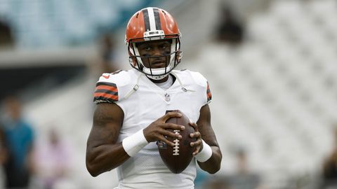 Viespeuk Deshaun Watson krijgt 11 wedstrijden schorsing en een miljoenenboete