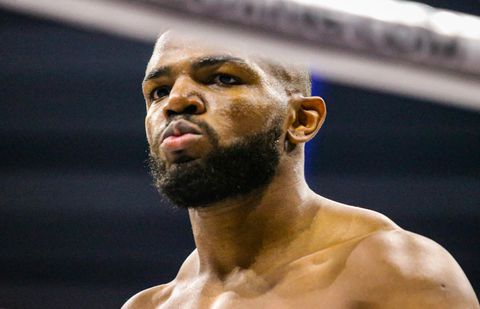 Glory zet Russische vechters buitenspel, Luis Tavares kan lichtzwaargewichttitel pakken