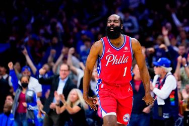 James Harden krijgt gigantisch nieuw contract bij Philadelphia 76ers: 'Wil winnen hier'
