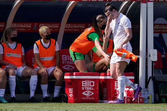 Nieuw-Zeelandse hattrick aan eigen goals: check hier de meest bizarre hattricks om van te schamen