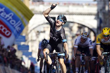 Viviani verrast Greipel in eerste etappe Eneco Tour