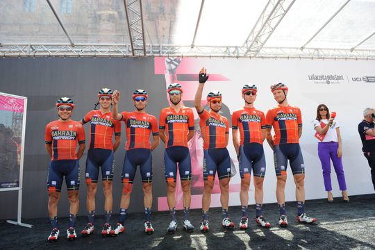 'UCI onderzoekt of algemeen manager Bahrain-Merida betrokken is bij dopingzaak'