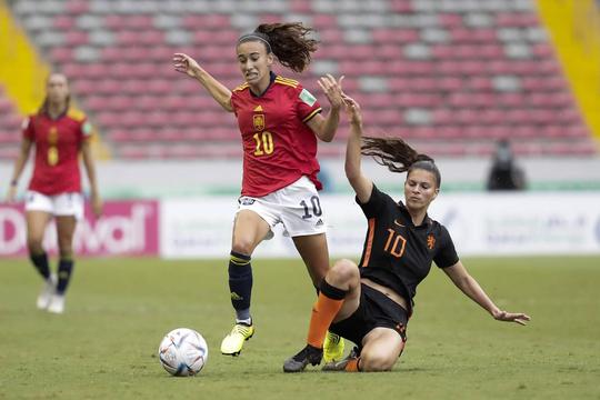 Oranje Leeuwinnen onder 20 jaar missen WK-finale na nipt verlies tegen Spanje