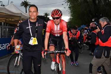 Check hier de reactie van Tom Dumoulin na zijn valpartij (video)