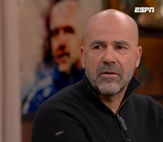🎥 | Peter Bosz niet blij met vraag over Ajax bij Goedemorgen Eredivisie: 'Asociaal'