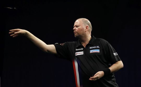 Van Barneveld redt de eer en laat Thornton achter zich