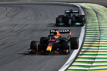 🎥 | Check hier de samenvatting van de heerlijke strijd tussen Verstappen en Hamilton in Brazilië