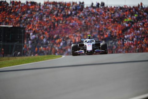 Ziggo Sport en Haas vereeuwigen 'bromance' in Zandvoort met bijzondere samenwerking