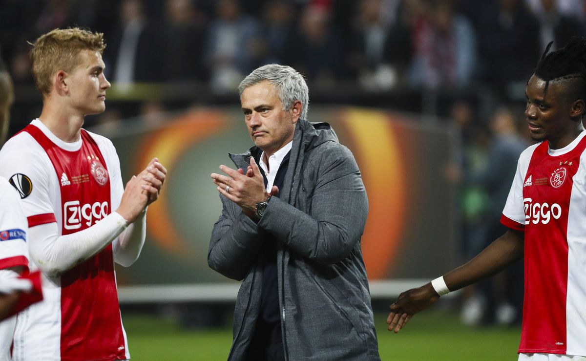 Mourinho: 'Tot nu toe heeft niemand in de Champions League Ajax gerespecteerd'