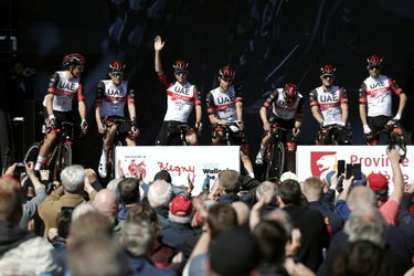 Corona slaat ook toe in Pogacar-team vlak voor start Tour de France